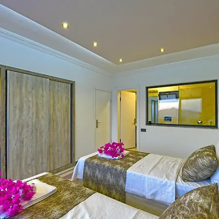 Villa Bond *