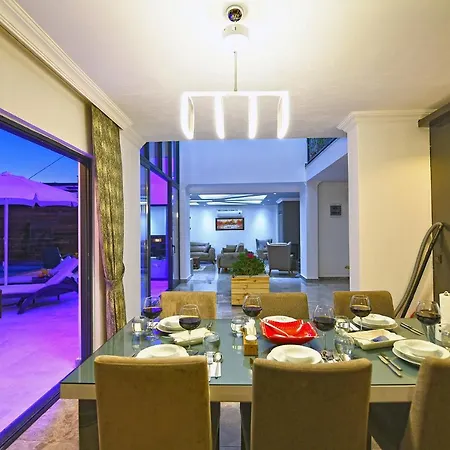 Villa Bond *